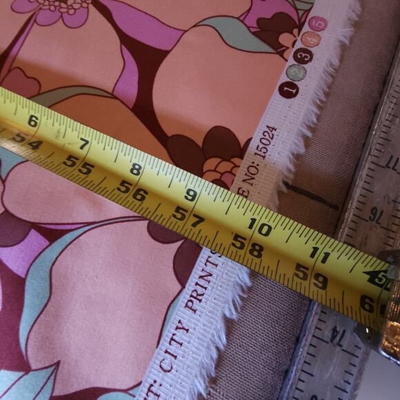 Retro Floral Flower Print Upholstery Pink Fabric by the Yard 58 inch Wide Mod - Picture 7 of 7